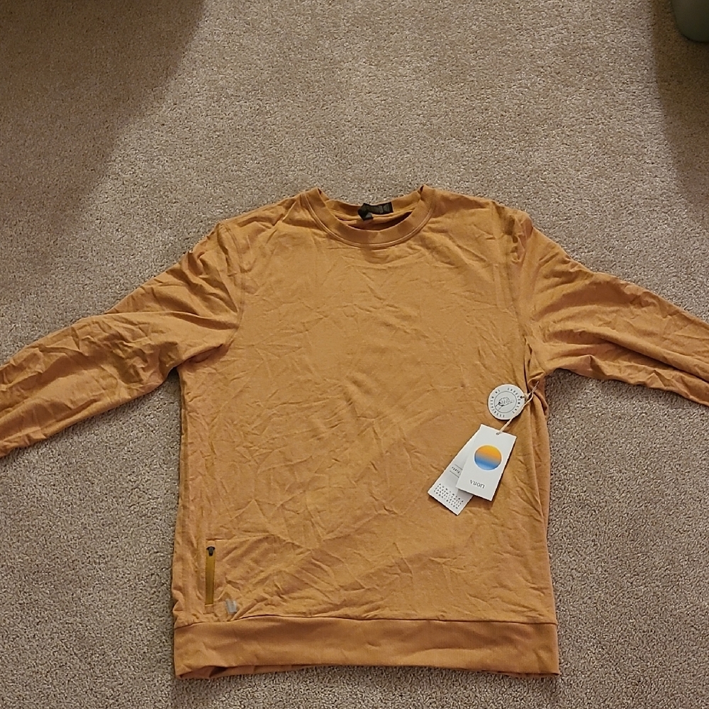 Vuori Men's Crewneck Sweater in Tan